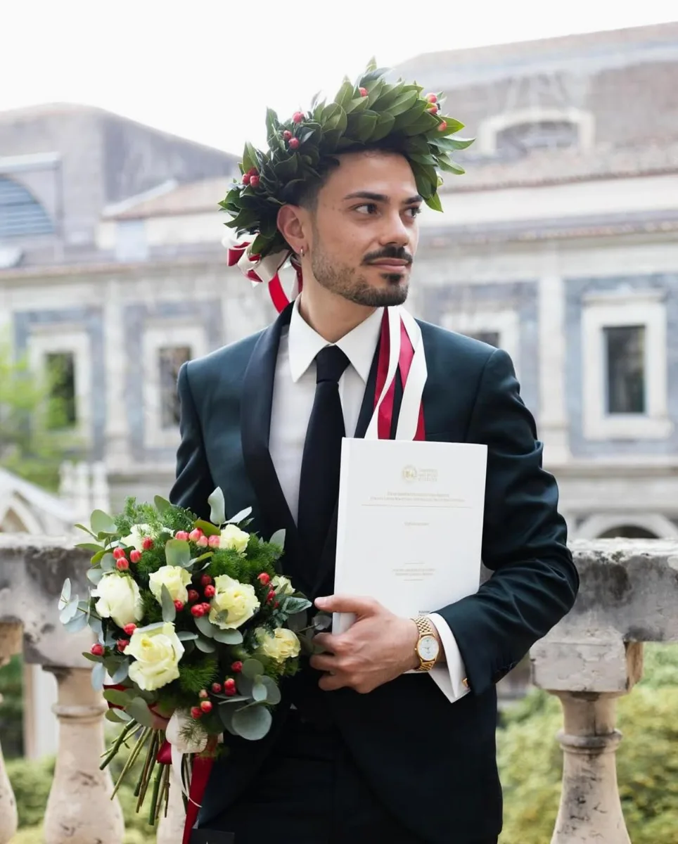 Fotografía de Pack de graduación: corona y ramo