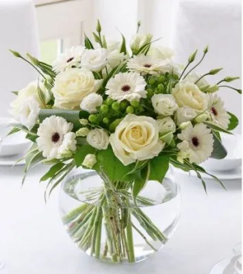 Fotografía de Pecera floral blanca de 25 cm