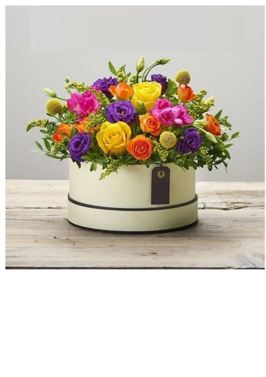 Fotografía de Caja floral primaveral